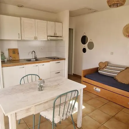 Charmante Maisonnette, Piscine, Jardin, Parking Apartment