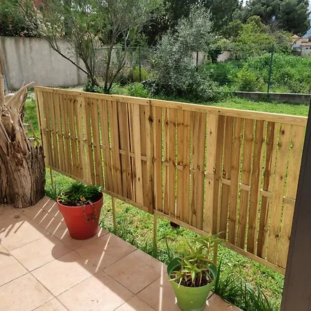 Charmante Maisonnette, Piscine, Jardin, Parking *